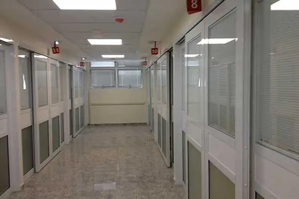 Persiana entre vidros em SP